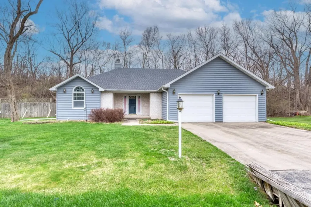 32850 Deer Ridge Drive Wilmington IL 60481