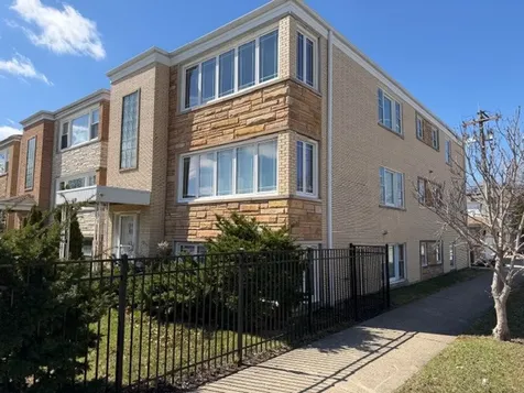 5556 North Central Avenue Chicago IL 60630