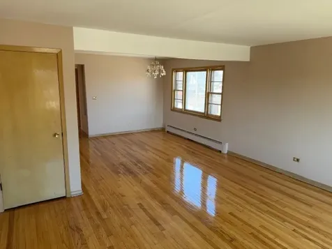 5556 North Central Avenue Chicago IL 60630