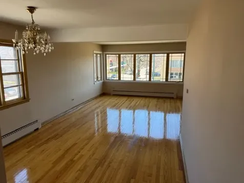 5556 North Central Avenue Chicago IL 60630
