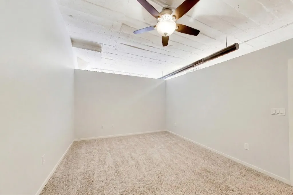 1069 West 14th Place Chicago IL 60608