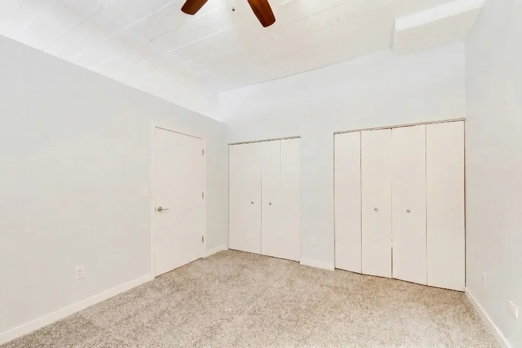 1069 West 14th Place Chicago IL 60608