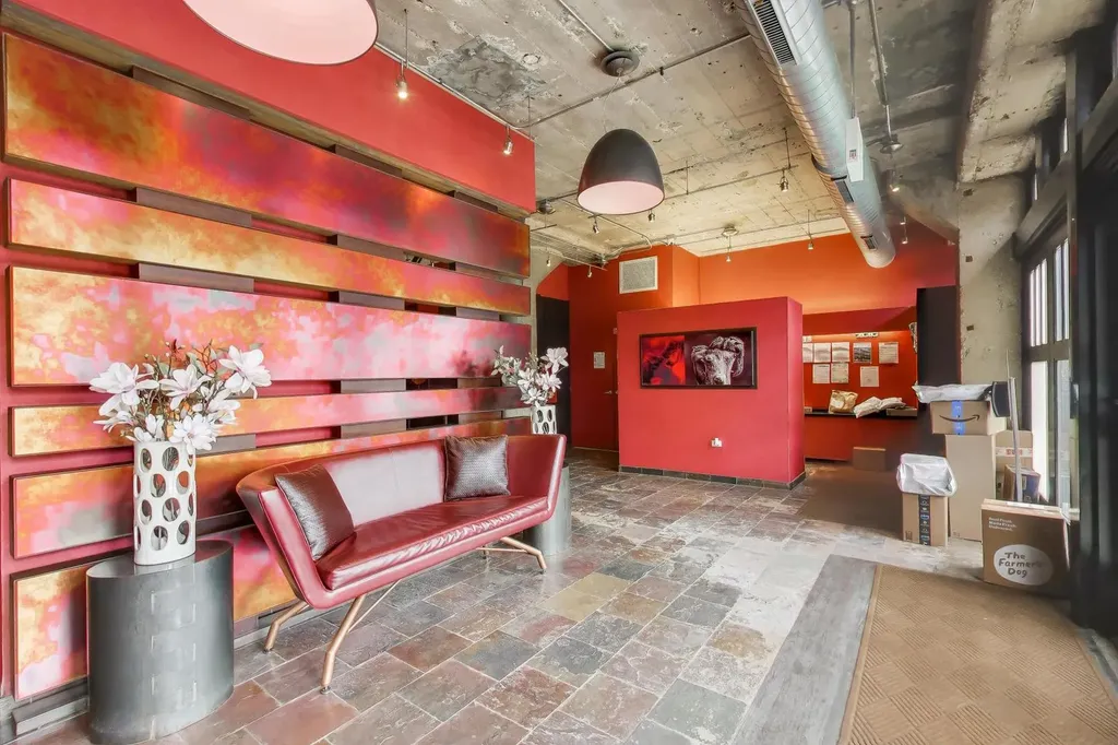 1069 West 14th Place Chicago IL 60608