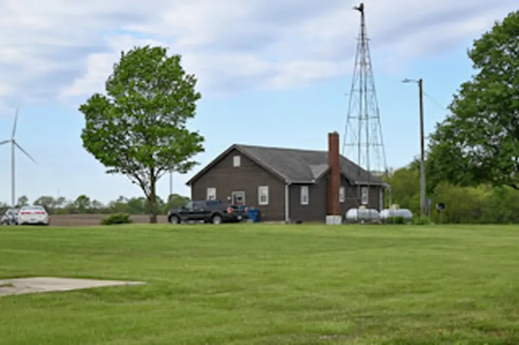 9021 East 2250 North Road Danville IL 61834