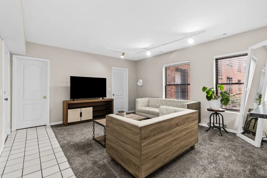 4527 South Drexel Boulevard Chicago IL 60653