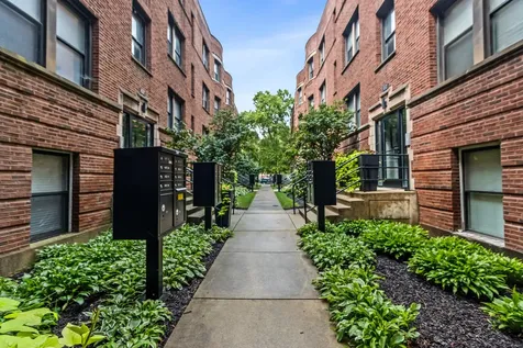 4527 South Drexel Boulevard Chicago IL 60653
