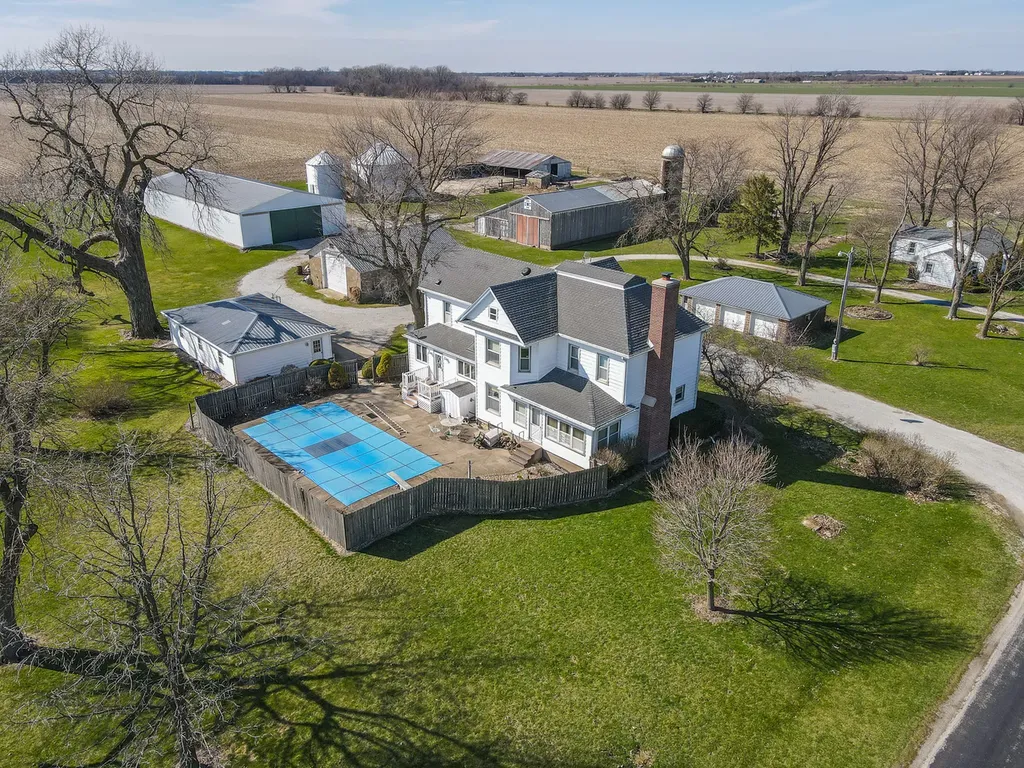 11526 North 3500w Road Manteno IL 60950