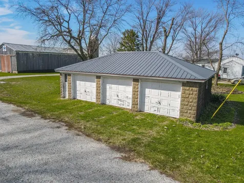 11526 North 3500w Road Manteno IL 60950