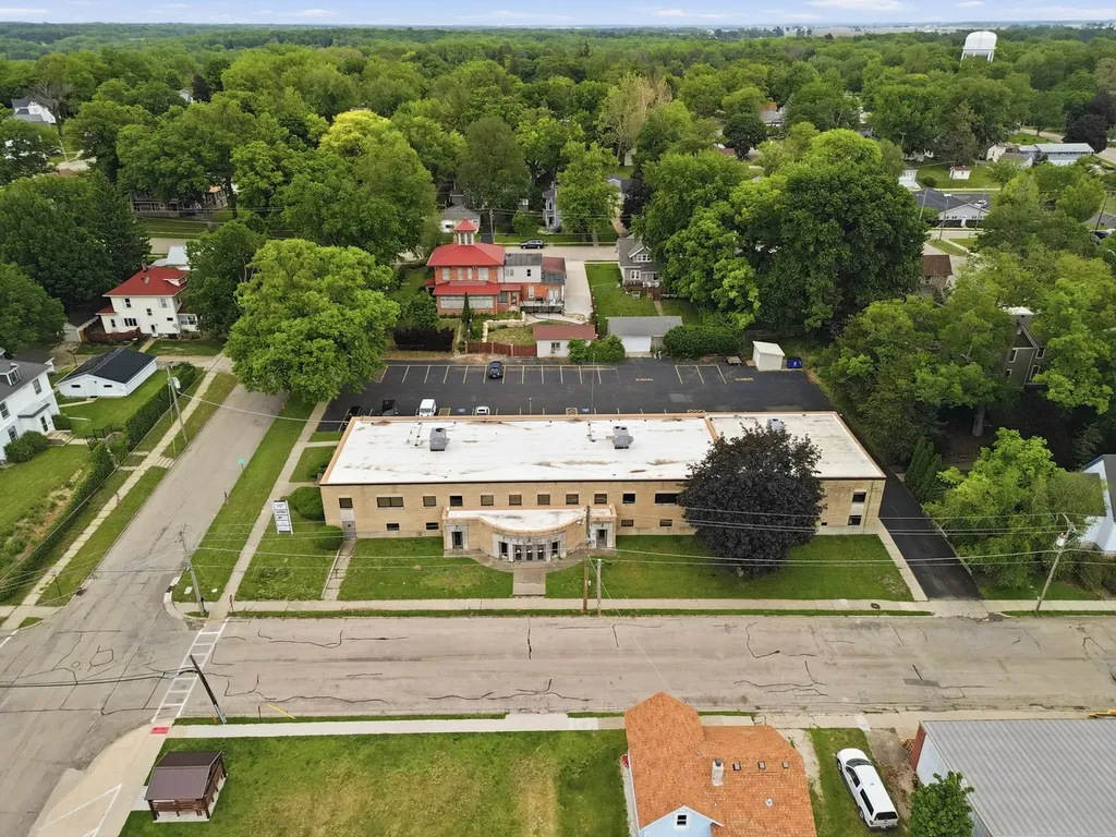 100 E Knox Street Morrison IL 61270