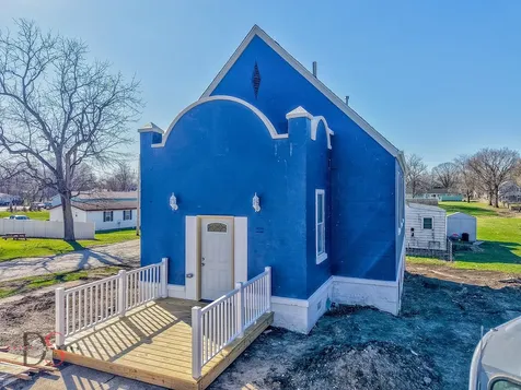 130 West Scott Street Seneca IL 61360