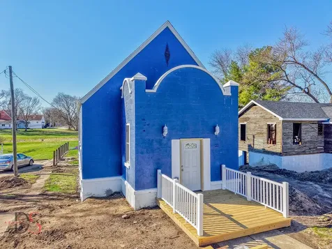 130 West Scott Street Seneca IL 61360