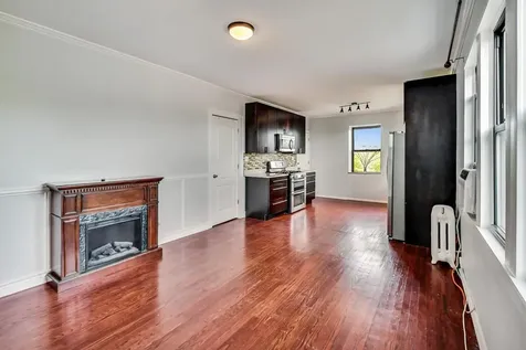 5655 North Spaulding Avenue Chicago IL 60659