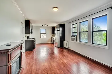 5655 North Spaulding Avenue Chicago IL 60659