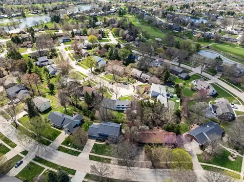 1908 Woodfield Road Champaign IL 61822
