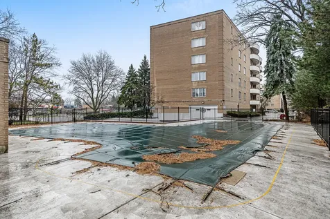 6400 North Cicero Avenue Lincolnwood IL 60712