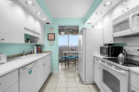 6400 North Cicero Avenue Lincolnwood IL 60712