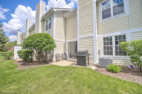 208 Westminster Court Schaumburg IL 60193