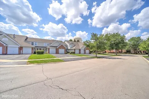 208 Westminster Court Schaumburg IL 60193