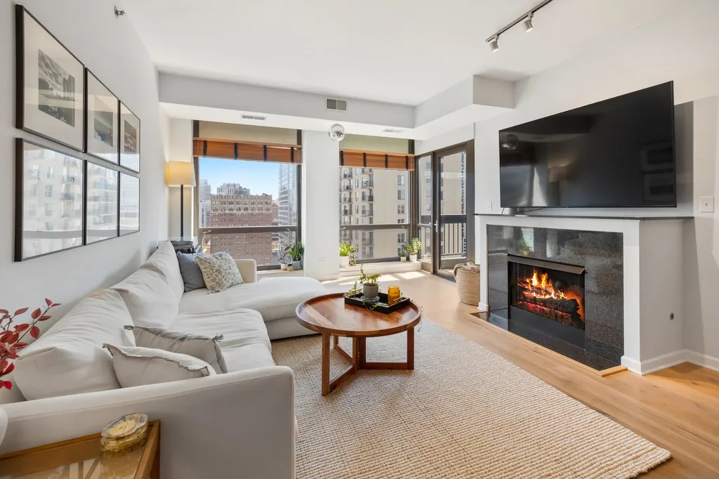 1212 North Wells Street Chicago IL 60610