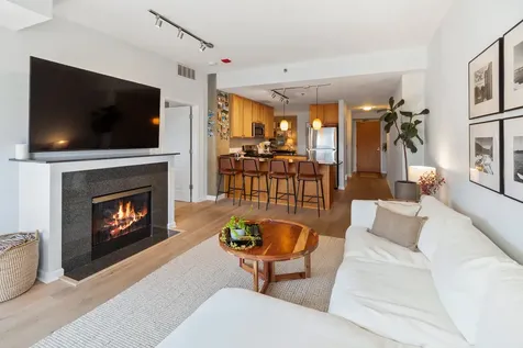 1212 North Wells Street Chicago IL 60610