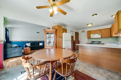 227 Meadow Drive Orangeville IL 61060