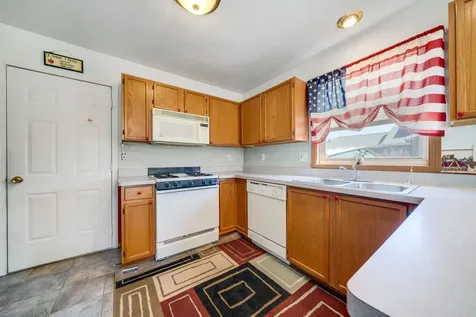 227 Meadow Drive Orangeville IL 61060