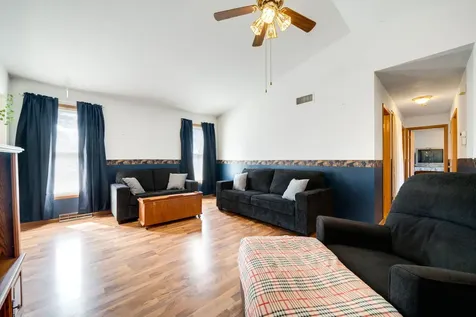 227 Meadow Drive Orangeville IL 61060
