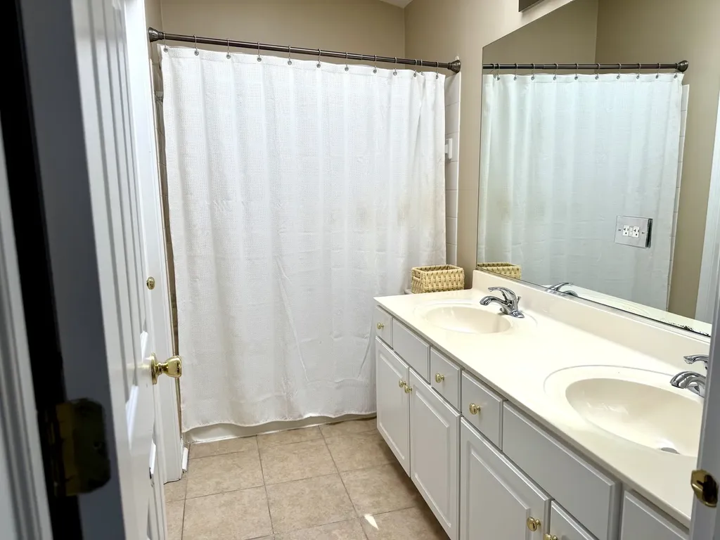 2123 Skylane Drive Naperville IL 60564