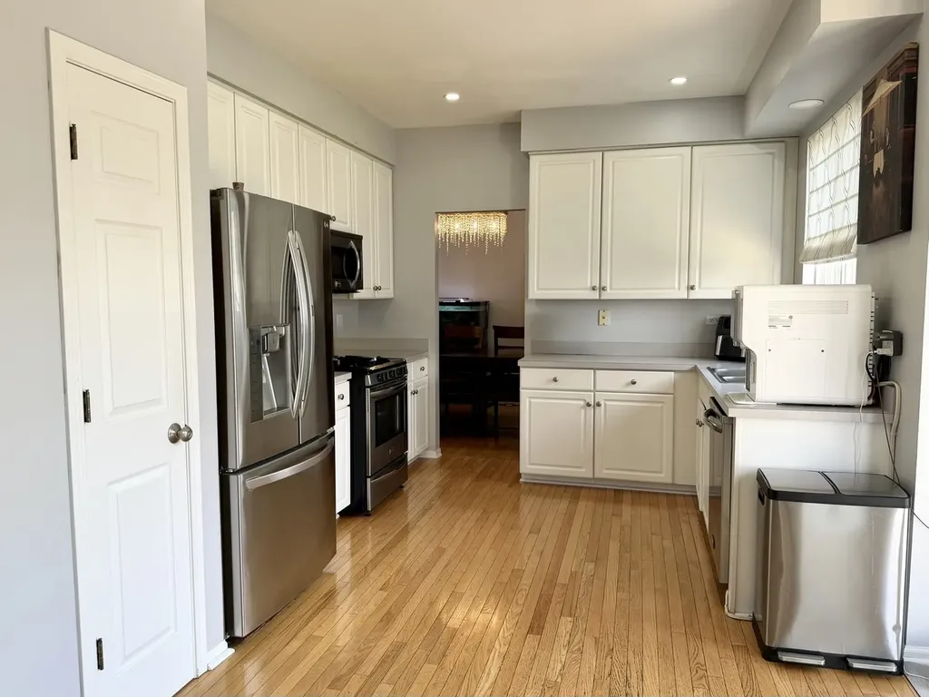 2123 Skylane Drive Naperville IL 60564