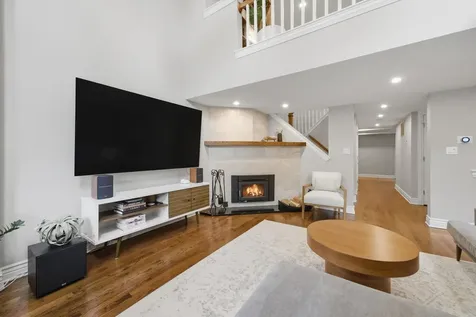 1054 West Armitage Avenue Chicago IL 60614