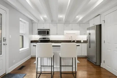 1054 West Armitage Avenue Chicago IL 60614