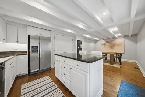 1054 West Armitage Avenue Chicago IL 60614