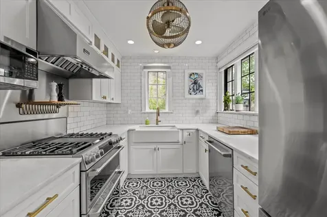 1208 Oak Street Winnetka IL 60093