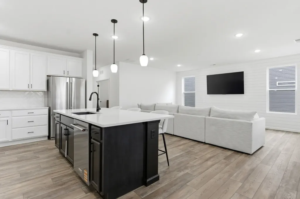 3279 Oak Creek Lane Aurora IL 60503