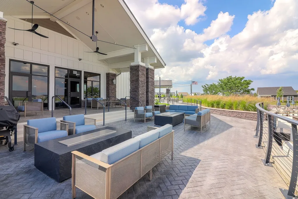 3279 Oak Creek Lane Aurora IL 60503