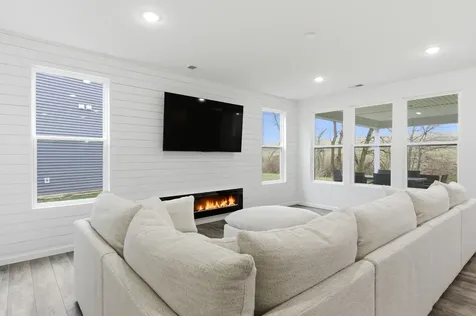 3279 Oak Creek Lane Aurora IL 60503