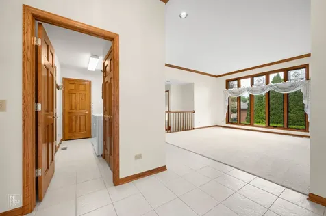 589 Edelweiss Drive Antioch IL 60002