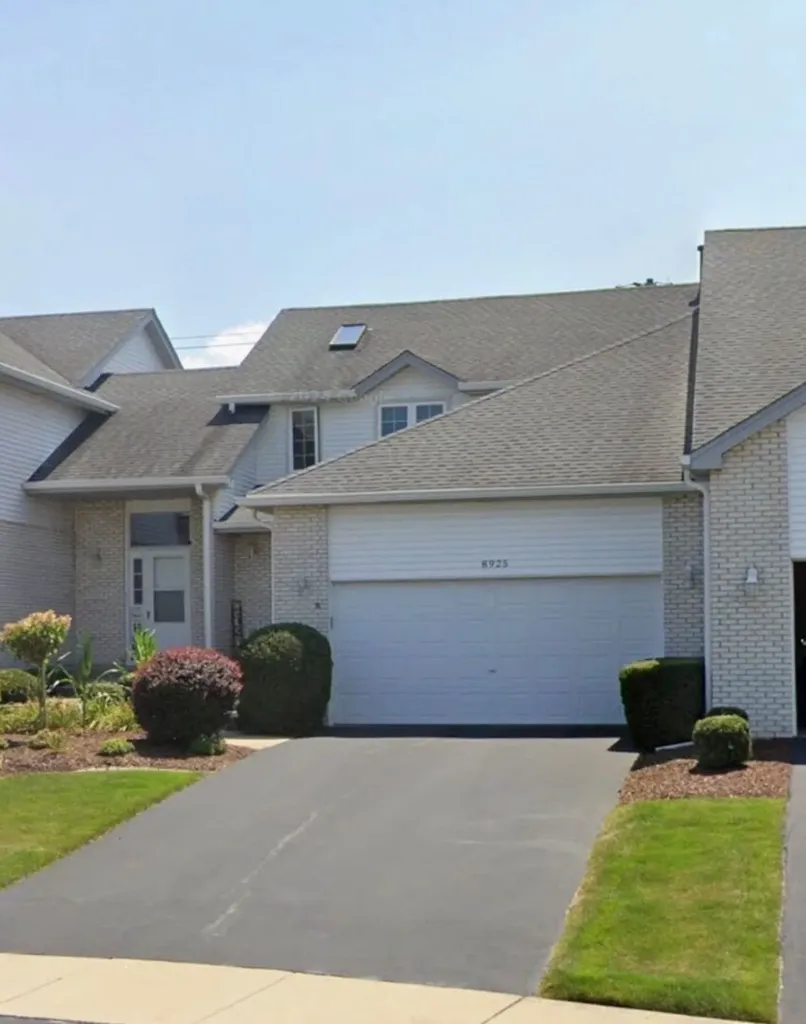 8925 Pheasant Lake Drive Tinley Park IL 60487