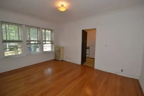 5023 North Winchester Avenue Chicago IL 60640