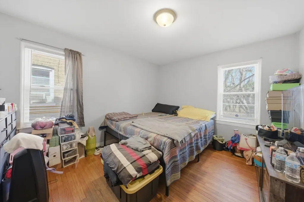 9553 South Greenwood Avenue Chicago IL 60628