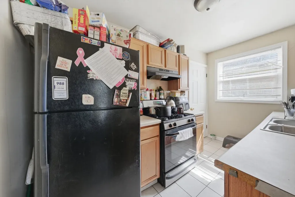 9553 South Greenwood Avenue Chicago IL 60628