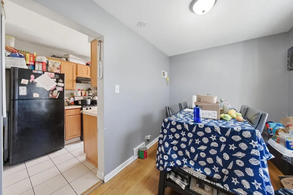 9553 South Greenwood Avenue Chicago IL 60628
