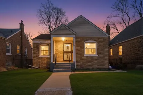 9553 South Greenwood Avenue Chicago IL 60628