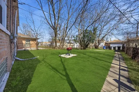 9553 South Greenwood Avenue Chicago IL 60628