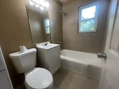 1332 Wentworth Avenue Calumet City IL 60409