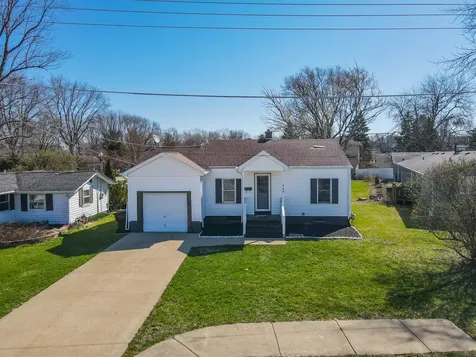 464 North Maple Street Manteno IL 60950