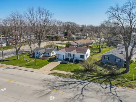464 North Maple Street Manteno IL 60950