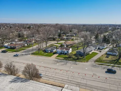 464 North Maple Street Manteno IL 60950