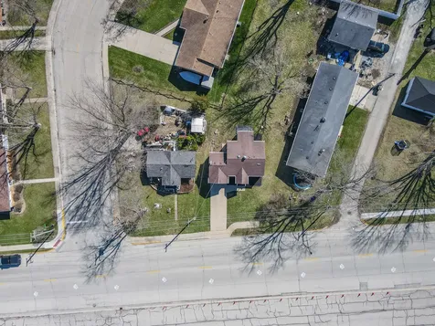 464 North Maple Street Manteno IL 60950