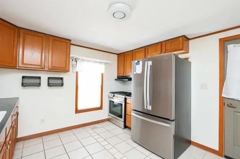 464 North Maple Street Manteno IL 60950